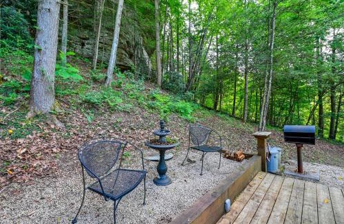 Rogers House | Beautiful Wood Cabin in Red River Gorge