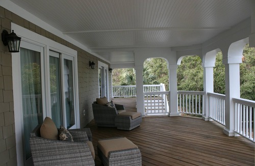 Folly Beach House | Beautiful wraparound porches & easy walk to the beach