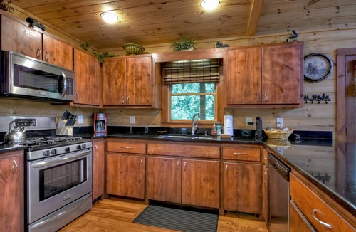 Cherry Log House | Bella Vista - Aska Adventure Area