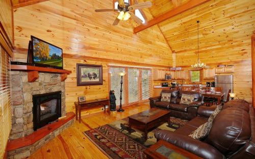 Pigeon Forge Villa | Big Bear Plunge
