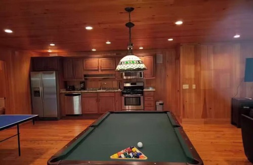 Apple Ridge Cabin | Blackberry Heaven Lodge