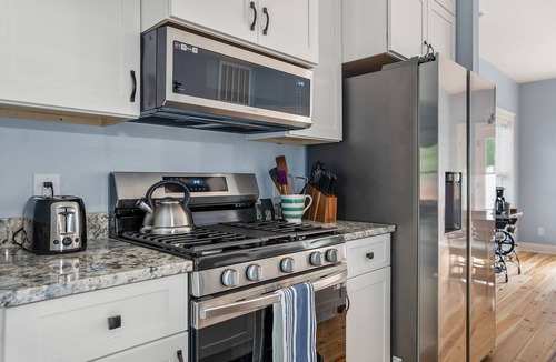Historic District House | Bladen Hideaway - Downtown Southern Charm