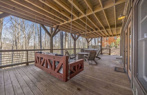 Necowa Cove Cabin | Blue Ridge Escape | Luxury Mtn. Cabin near Lake BR