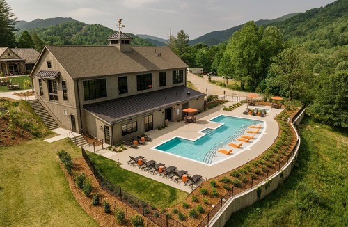 Canton House | Blue Ridge Mountain Retreat at Springdale Resort, Canton, NC