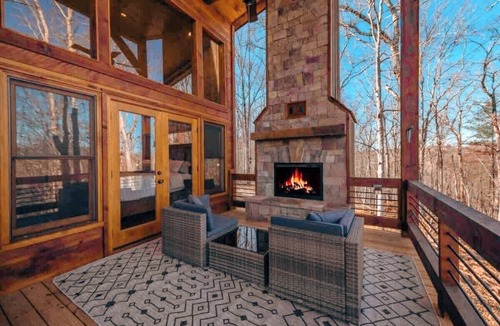 McCaysville Cabin | Blue Ridge mountain retreat, ideal spot to unplug & enjoy nature’s quiet beauty