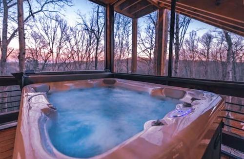 McCaysville Cabin | Blue Ridge mountain retreat, ideal spot to unplug & enjoy nature’s quiet beauty