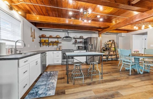 Cheat Lake Ski Chalet | Book-Me-By-The-Lake