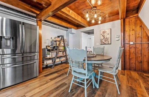 Cheat Lake Ski Chalet | Book-Me-By-The-Lake