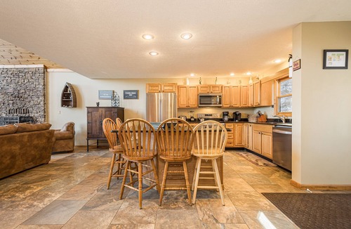 Mountainside House | Boxer Overlook | Lake Views, Hot Tub, Pet Friendly, Mountainside