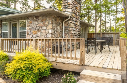 Royal House | Brady House at Safe Harbor Brady Mountain on Lake Ouachita!