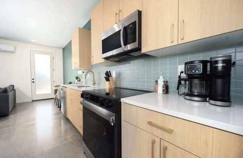 Knoxville House | Brand New Condo near Downtown Knoxville