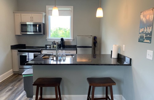 Graysville House | Brand New Guest Apartment on 4 Acres (Pet-Friendly!)