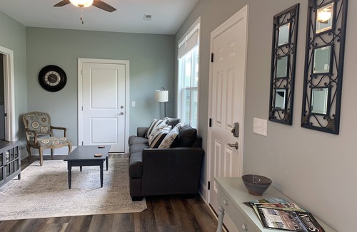 Graysville House | Brand New Guest Apartment on 4 Acres (Pet-Friendly!)