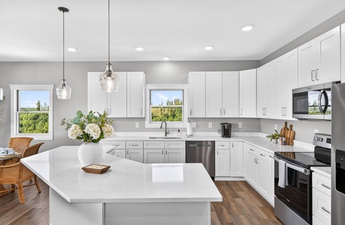 Byrdstown House | Brand New: Sunkissed on Dale Hollow