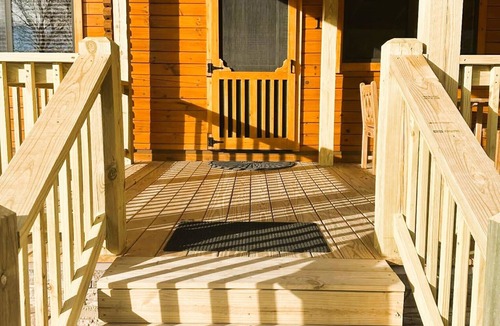 Newland Cabin | Brand New Tiny Home Cabin #1 w/full kitchen, bathroom, 3 bedrooms, wifi, 2 TV
