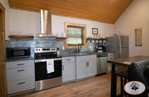 Roan Mountain Cabin | Brook Trout Cabin - 1 Bedroom + Loft Cabin, River Access