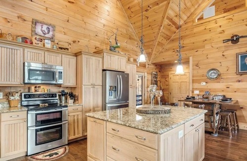 Bryson City Cabin | Bryson City Cabin, Views, Hot Tub, Wraparound Deck