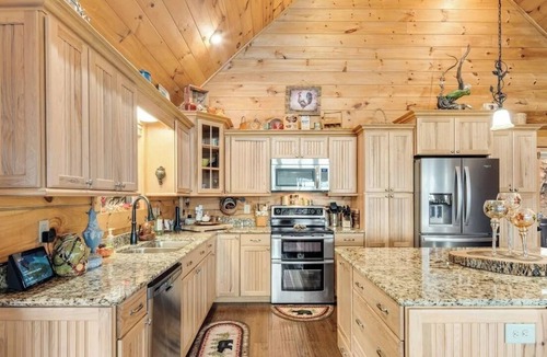 Bryson City Cabin | Bryson City Cabin, Views, Hot Tub, Wraparound Deck