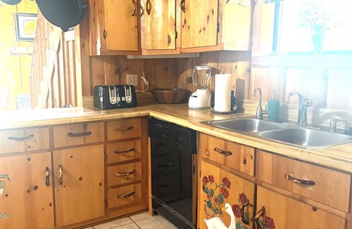 Highlands Cabin | Buck Creek Cabin - between Highlands and Franklin NC