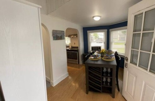 Buckeye Lake House | Buckeye Lake newly renovated cottage.