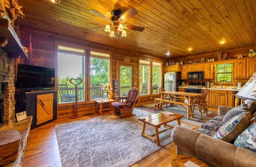 Cleveland Cabin | Buckhead Lodge - August 10% OFF or 3rd Night Free - Ask for details!