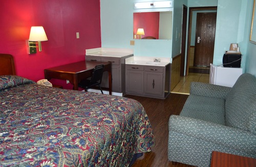 Claypool Hill Hotel | Budget Inn of Claypool Hill