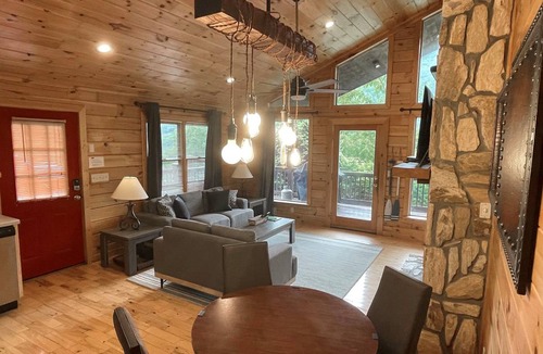 Bryson City Cabin | Cabin ∙ 1 bedroom ∙ 2 guests