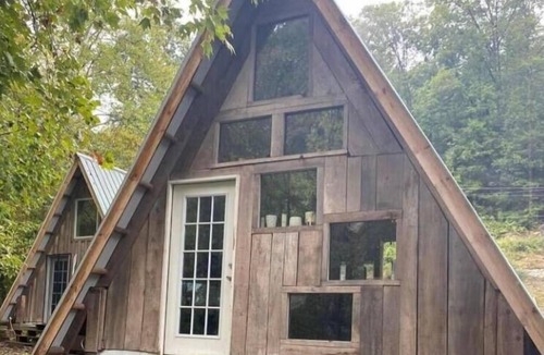 Northern Cabin | Cabin #2 Amalia - Custom Built A-Frame Artists Retreat - Pet and Kid Friendly