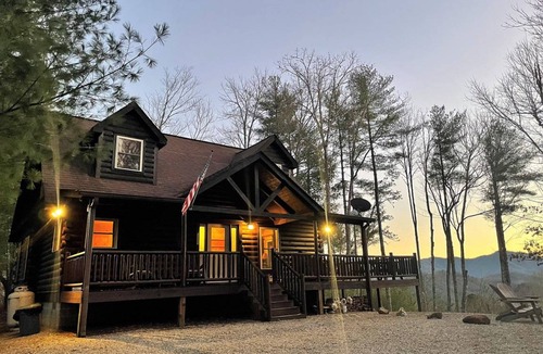 Almond Cabin | Cabin ∙ 2 bedrooms ∙ 4 guests