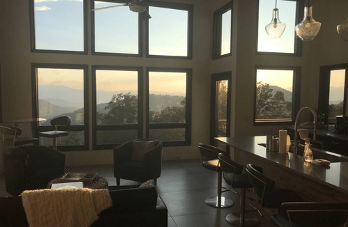 Bryson City Cabin | Cabin ∙ 3 bedrooms ∙ 6 guests