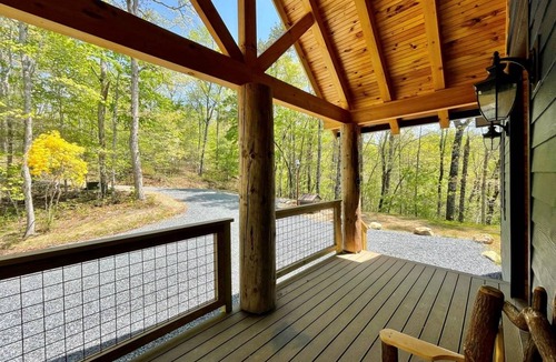 Bryson City Cabin | Cabin ∙ 4 bedrooms ∙ 10 guests