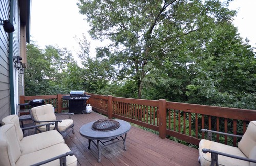 Robbinsville Cabin | Cabin ∙ 4 bedrooms ∙ 12 guests