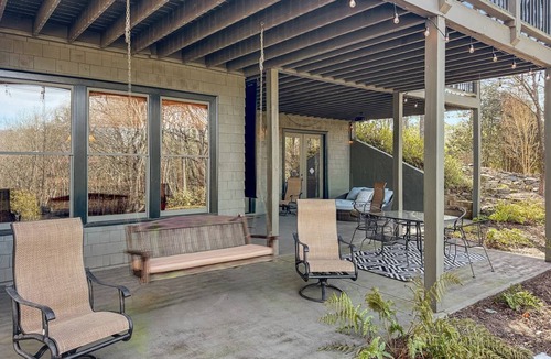 Bryson City Cabin | Cabin ∙ 5 bedrooms ∙ 14 guests