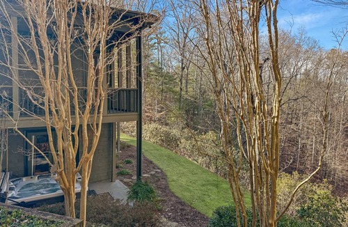 Bryson City Cabin | Cabin ∙ 5 bedrooms ∙ 14 guests