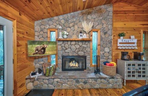 Blue Ridge Cabin | Cabin in Blue Ridge Hot Tub, Games, & Creek!