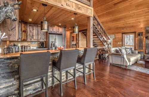 Hemp Cabin | Cabin in the Blue Ridge Mountains; Hot Tub & Mnt views 10% OFF WKLY STAY