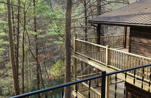 Butler Cabin | Cabin in the Woods w/Lake Views!