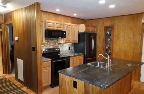 Topton Cabin | Cabin on Lake Nantahala/Firepit/Wi-Fi/Private Dock