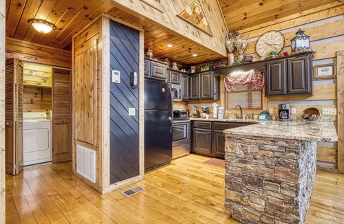Sevierville Cabin | Campfire Lodge is a beautiful cabin with all the special touches needed to make your stay memorable!
