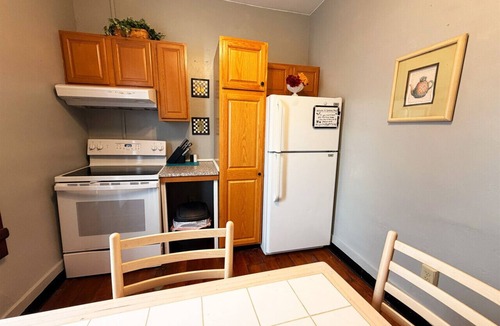 Coshocton Apartment | Caroline`s Place in Historic Roscoe Village