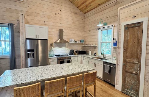 Daufuskie Island House | Carvin Cottage - Cozy 2bdr with Loft- 4 Passenger Golf Cart Included