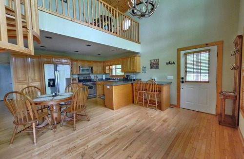 Topton Cabin | Casa Lago Retreat