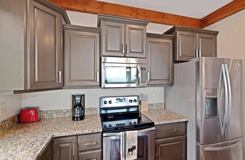 Boone Condo | Chalakee Lodge CJ-6- Mountain View, Gated Resort, Indoor/Outdoor Pools & Hot Tub