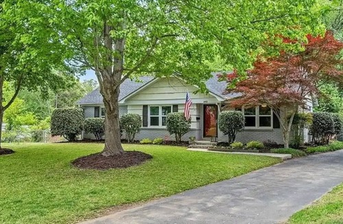 Charlotte House | Charmer in Starmount