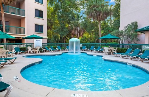 The Cottages Condo | Charming 3-bedroom condo with WiFi, AC in peaceful Hilton Head Island