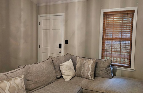 Garner House | Charming 3-bedroom house in relaxing Garner nc close to raleigh downtown.