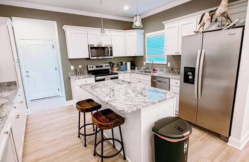 Lydia House | Charming 3-bedroom 2 bath house country living just mins from I 95/I 20