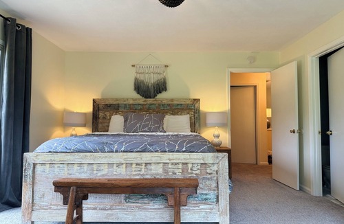 Perks Other | Charming 4-bedroom farmhouse!