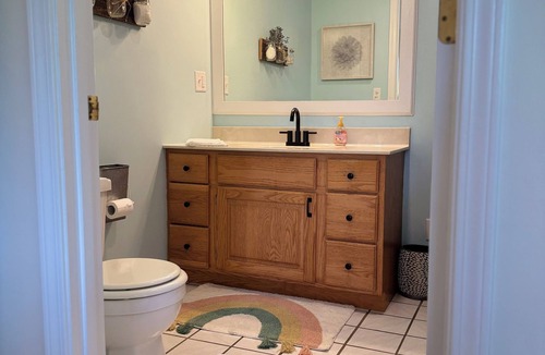 Perks Other | Charming 4-bedroom farmhouse!
