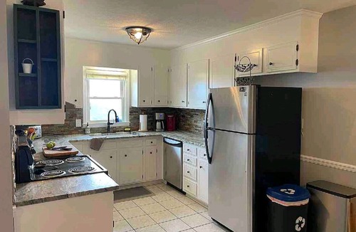 Blowing Rock Cabin | Charming 5-bedroom cabin with amazing views, WiFi and game room in Blowing Rock